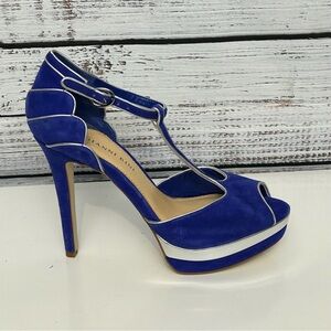 Gianni Bini blue suede high heels size 7M